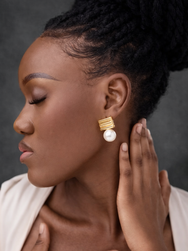 Yira Pearl Studs Ruahh