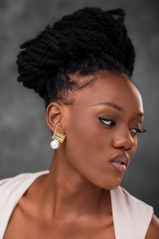 Yira Pearl Studs